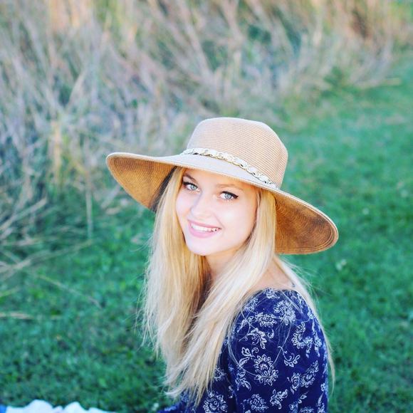 ashleykubow341